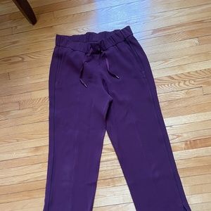 Lululemon Size 6 split ankle track pants